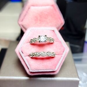 New Elegant 2pc Wedding Ring Set